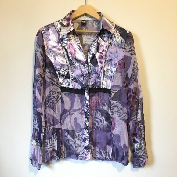 SE Stenau Purple Whimsigoth Floral & Animal Print Button Down Shirt - Picture 1 of 16